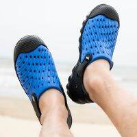 รองเท้าแตะผู้ชาย size 40~46 รองเท้าไซส์ใหญ่ รองเท้าแฟชั่น 2020 outdoor beach sandals