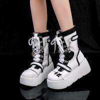 HOT★รองเท้าร็อคผู้หญิงสไตล์โลหะ, รองเท้าพื้นหนาใหม่ sepatu BOOT pendek รูปหัวใจตกแต่งแนวพังก์สไตล์โกธิค