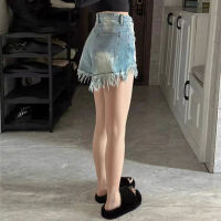 Worn and torn denim shorts, womens fur edge thin insets, summer loose and versatile, vintage high waisted A-line hot pants