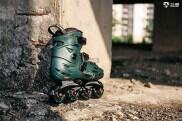 Giày Patin Flying Eagle F6S Màu Đỏ Và Đen Boot Nhựa Chất Liệu Plastic Chịu