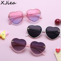 XJiea Luxury Brand Heart Shape Kids Sunglasses Fashion Designer Bee Children Sun Glasses Summer Outdoor Boys Girls Accessory