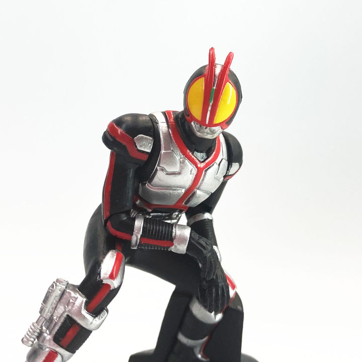 bandai-hg-kamen-rider-faiz-decade-belt-action-pose-masked-rider-gashapon-กาชาปอง