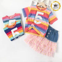 Little Honey ชุดเด็ก พร้อมส่ง ( 6-11 ) เสื้อผ้าเด็ก แขนสั้นลายสายรุ้ง + กระโปรงไหมพรมยีนส์ ผ้ายืดนุ่ม ใส่สบาย ลายเบอร์ 5 สูทเด็กผู้หญิง