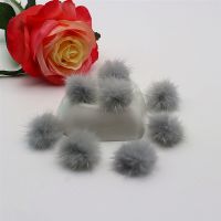 10Pcs 25Mm สีสัน Mi Pompoms 2.5Cm Fluffy Pompom Headwear ต่างหูพวงกุญแจหัตถกรรม DIY เครื่องประดับทำด้วยมือวัสดุ