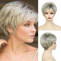 【jw】✠✤  Ladies Short Blonde Synthetic Wig Cut With Bang Use Resistant