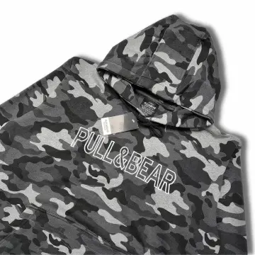 Pull and sales bear hoodie camo