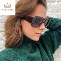 WSRYHDFE สไตล์การออกแบบ เรียบหรู กรอบสี่เหลี่ยม สีเทา สีดำ แว่นตา Visor พิมพ์ลายเสือดาว แว่นกันแดดกรอบใหญ่ แว่นกันแดดทรงสี่เหลี่ยม แว่นตากันแดดเกาหลี แว่นกันแดดผู้หญิง