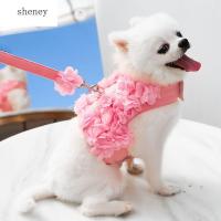 SHENY 3D ดอกไม้สีชมพูสำหรับยอร์กเชียร์เทอร์เรียร์อุปกรณ์สัตส์เลี้ยงชิวาว่าสุนัขขนาดเล็กและขนาดกลางจูงแมวลูกสุนัขเสื้อผ้าเสื้อกั๊กชุดสายจูงสุนัข