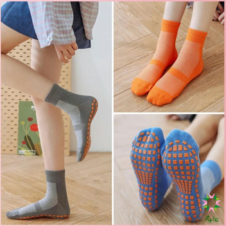 ayla-ถุงเท้ากันลื่น-ถุงเท้าผู้ใหญ่-ถุงเท้าเด็ก-ถุงเท้าแทรมโพลีน-socks