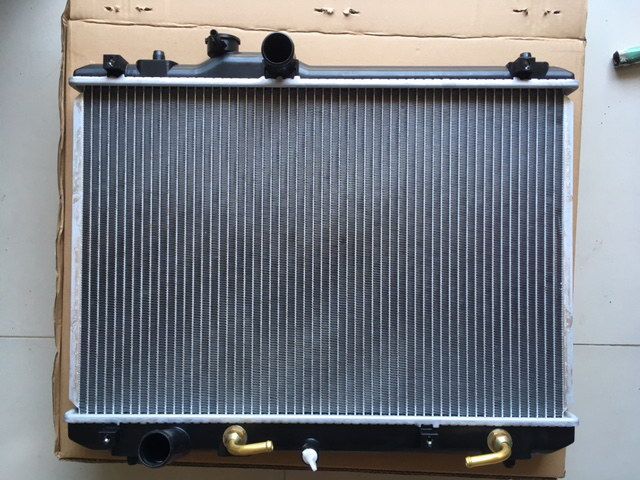 หม้อน้ำรถยนต์-ซูซูกิ-สวิฟ-1-5-at-mt-radiator-suzuki-swift-1-5-at-mt-ปี-2009-2012