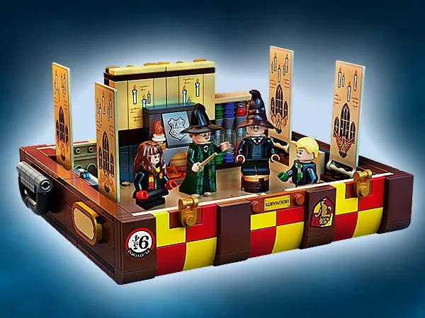 LEGO Harry Potter Hogwarts™ Magical Trunk 603 Piece Building Set