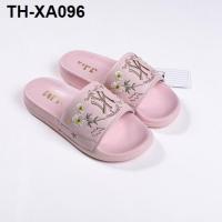 The new popular logo outside slippers for men and women the yankees bee embroidery summer beach sandals