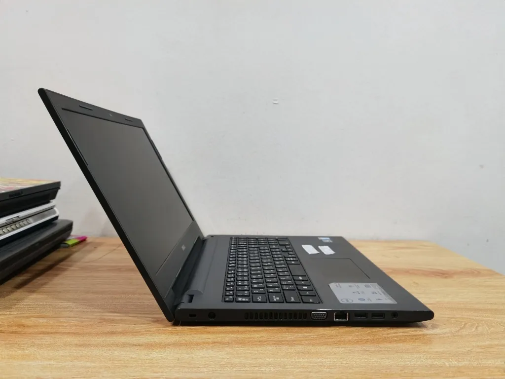 一部予約販売】 DELL Vostro15 3000 Core i5 8GB SSD240GB