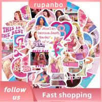 RUPANBO039392692 ตุ๊กตาบาร์บี้ สติกเกอร์กราฟฟิตีตุ๊กตาบาร์บี้ เครื่องเขียนสเตชันเนอรี ของเล่นเด็กเล่น รูปลอกขวดเครื่องดื่ม น่ารักน่ารักๆ การ์ตูนลายการ์ตูน สติกเกอร์สีชมพูสำหรับตกแต่ง รถสำหรับรถ