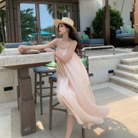 Gentle lazy sea breeze thin straps and elegant show white brim holiday wind female texture of the dress