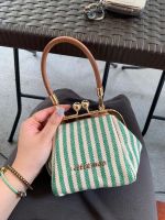 Hot selling Exquisite retro gold chain 2023 new high-end fashion striped clip bag shoulder Messenger