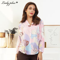 Lady Plus เสื้อคอวีแต่งกระดุมลายกราฟฟิค | Print Blouse with V Neck เสื้อแขนยาว เสื้อทำงาน สีชมพู