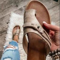 Femme Zapatos Hot Sale Retro Slippers Women Summer Outer Wear Classic Large43 Flat Rivet Sandals Flip Flops Casual Sandal Women