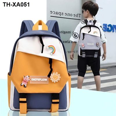 The new Korean version of the fashion schoolbag boy elementary school students first and second grade casual light childrens backpack