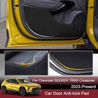 สำหรับ Chevrolet SEEKER TRAX Crossover 2023-2025แผ่นป้องกันการเตะประตูรถยนต์สติกเกอร์ฟิล์มป้องกันหนังตกแต่งรถยนต์