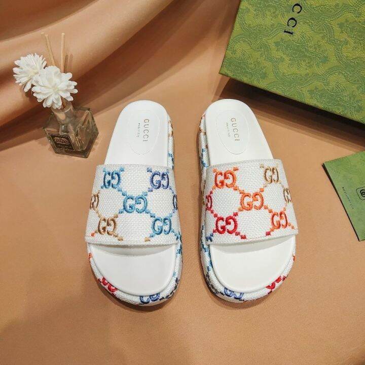 one-line-flip-flops-embroidered-to-increase-the-height-of-a-couples-fashionable-female-slippers