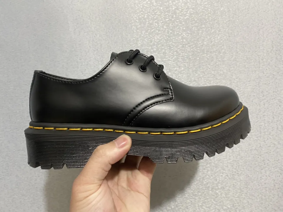 3 hole doc clearance martens