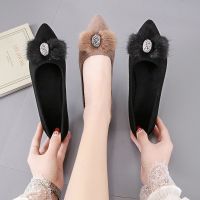 New Korean style single shoes female autumn pointed flat shoes low heel scoop shoes hairy casual shallow mouth ladies shoes