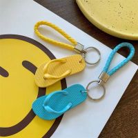 พร้อมส่งจากไทย??พวงกุญแจรองเท้าลายการ์ตูน New cartoon shoes keychain YSK