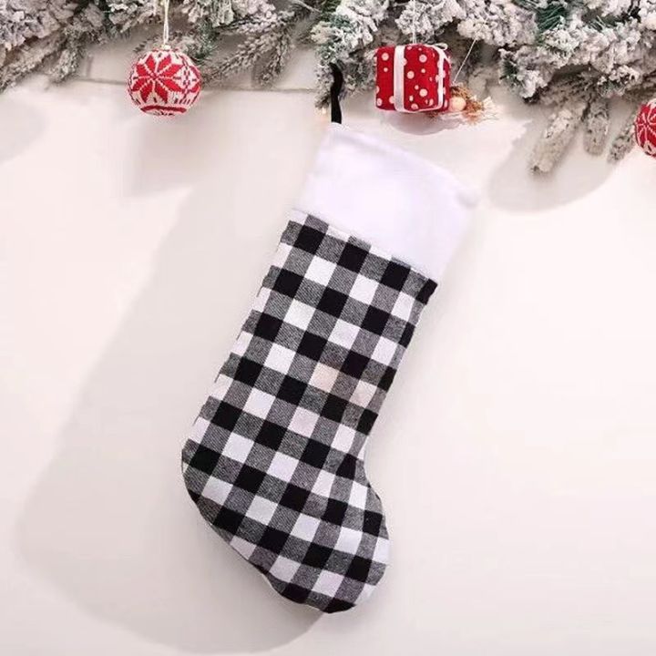 christmas-decoration-christmas-tree-pendant-gift-bag-christmas-socks-lattice-plaid-red-black-white-stockings-kids-candy-storage