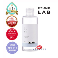 (ฉลากไทย ไซส์จริง) Round Lab 1025 Dokdo Toner 100mL โทนเนอร์สุดฮอตในทวิต สำหรับผิวแพ้ง่ายเลย ปกป้องผิวจาก PM2.5 ช่วยขจัดเซลล์ผิวที่ตายแล้วออกอย่างอ่อนโยน พร้อมคืนความอิ่มน้ำให้ผิวและฟื้นฟูผิวให้เรียบเนียนแข็งแรงขึ้น