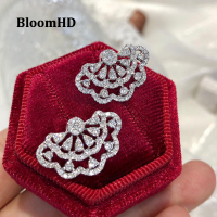 BloomHD ต่างหูลูกไม้ประดับเพชรขนาดเล็กสำหรับผู้หญิงและเด็กผู้หญิงแฟชั่นใหม่