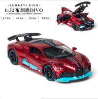 1: 32จำลอง Bugatti Divo รถสปอร์ตอัลลอยรถโมเดลของเล่นเด็กวันเกิดคริสต์มาสปีใหม่ของขวัญรถสีแดง