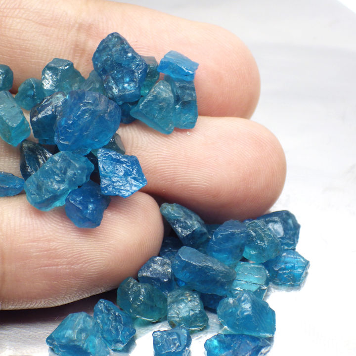 พลอยก้อน-อะพาไทต์-ธรรมชาติ-แท้-natural-apatite-หนักรวม-50-กะรัต