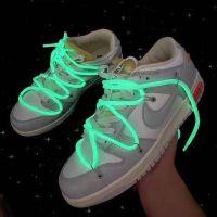 [HOT XJJKENG HOT] แฟชั่น Luminous Shoelaces อุปกรณ์เสริมคุณภาพผ้าใบ Shoelaces รอบ Glow In The Dark Night รองเท้าตกแต่งแนวโน้มทั้งหมด Match