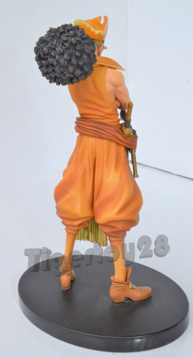 banpresto-model-figure-one-piece-อุซป-dxf-มือสองแท้ปั๊มฐาน-ปี-2013-ความสูง-16-เซนต์