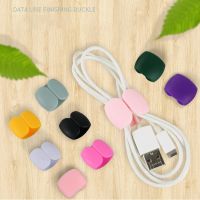 4 Buah Winder Kabel Fashion Klip Bulat Sederhana Pemegang Pengisi Daya USB Pengatur Rapi Kabel Kawat untuk Kabel Desktop Tetap