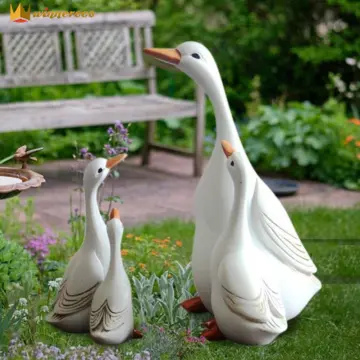 Miniature Bird Figurines Resin Crafts Simulated Bird Ornament Artificial  Bird Crafts for Backyard Yard Outdoor Mom