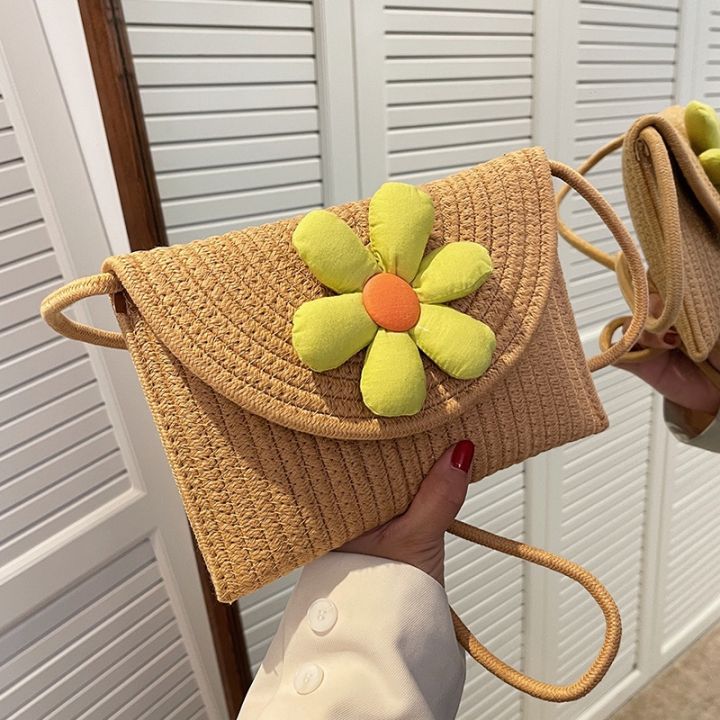 new-ins-popular-simple-flip-crossbody-bag-korean-flower-envelope-bag-fashion-crossbody-bag-sweet-and-cute-small-bag