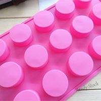 【Ready Stock】 ✈ C14 15 Cavities 20g per Hole Cylindrical Round Chocolate Jelly Mold DIY Soap Mould Fondant Cake Baking Molds