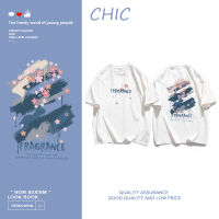 CHIC ผ้าฝ้ายแท้ เสื้อยืดแขนสั้นพิมพ์ลายกราฟฟิตีสวยงาม สไตล์สบาย ๆ T0437