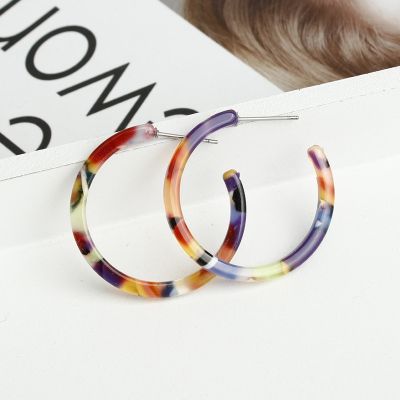 【YP】 2022 Kpop Color Hoop Earrings Female Resin Round Brincos New Fashion Jewelry Accessories