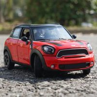 124 Mini Countryman รุ่นรถ Mini Coopers จำลอง Diecasts โลหะของเล่นยานพาหนะคอลเลกชันเด็กวันเกิด Gifts888