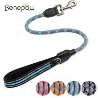 Benepaw สายจูงสุนัขแบบสั้นทนทานสายจูงที่จับสบายไนล่อนสำหรับฝึกสัตว์เลี้ยงสำหรับสุนัขเล็กกลางใหญ่