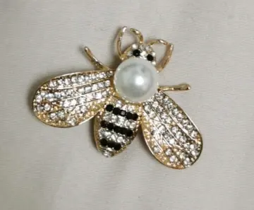 Famous Brand Design Insect Series Brooch Women Delicate Little Bee Brooches  Crystal Rhinestone Pin Brooch Jewelry Gifts For Girl