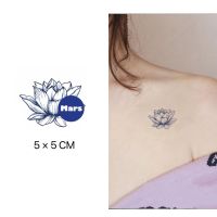 【Mars Tattoo】ใหม่ สติกเกอร์รอยสักชั่วคราว ลายดอกบัว กึ่งถาวร 2 สัปดาห์ ติดทนนาน MNF009