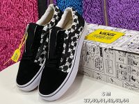 รองเท้าVans Old Skool X  Peanuts Snoopy size:36-44 [พร้อมกล่อง] รองเท้าผ้าใบ รองเท้าแวนส์ รองเท้าผ้าใบชายหญิง รองเท้าลำลอง รองเท้าผ้าใบแฟชั่น *จัดส่งไว