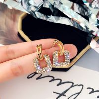 Jewelry buckle earrings 2023 new trendy handsome Korean temperament wild fashion personality exquisite Fashion Stud Earrings