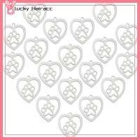 LUCKY HAIRACC 20Pcs 0.61x0.59นิ้ว หัวใจกับเสน่ห์อุ้งเท้าสุนัข เงินโบราณ รูปอุ้งเท้าสุนัขหัวใจ หัวใจสัตว์เลี้ยงกับเสน่ห์อุ้งเท้าสุนัข แข็งแรงและทนทาน โลหะผสมอัลลอยด์ เครื่องรางรูปสัตว์เลี้ยงมีรู สาวๆ