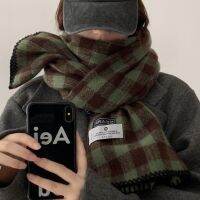 [COD] The new plaid scarf keeps warm winter Korean style multi-match high-end thickened shawl green student