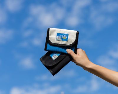 Walking Stitch : กระเป๋าสตางค์ : Blue Sky Wallet